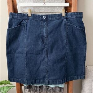 L.L. Bean Dark Blue Denim Skirt, Size 22W, EUC